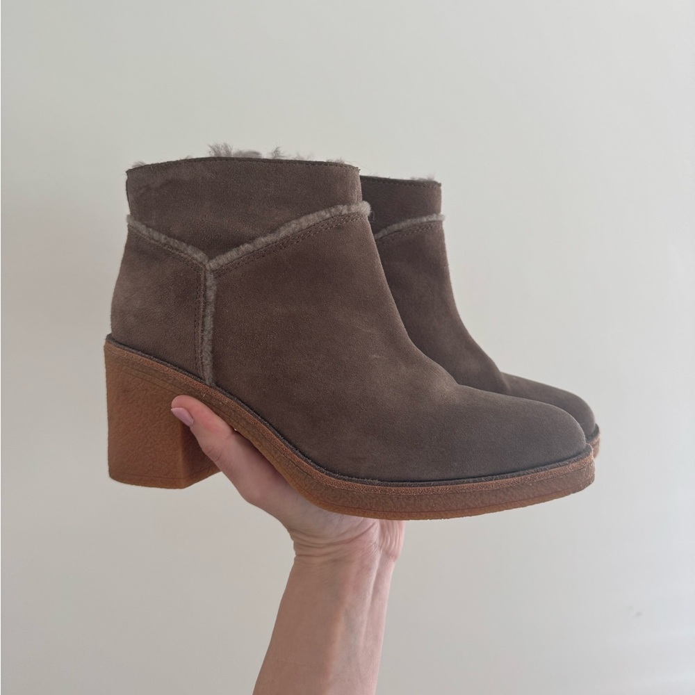 Ugh Kasen Chestnut Brown Suede Ankle Boots 8
